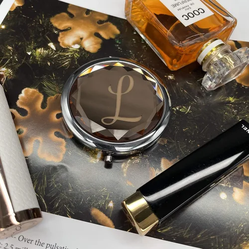 Miniatura 4 de Espejos de maquillaje compactos de bolsillo de cristal, el juego de espejos de letras incluye 1 espejo de letra, 1 pulsera de nudo de amor