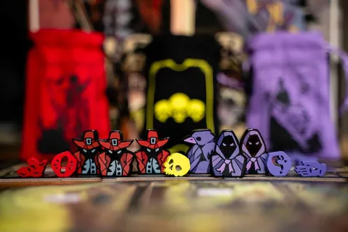 Miniatura 3 de Capstone Games Pagan: Destino de Roanoke - Juego de Fichas de Madera, 125 Fichas Pintadas y 3 Bolsas de Tela Impresas Personalizadas