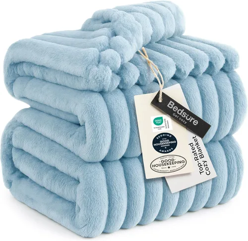 Bedsure GentleSoft - Manta de forro polar azul para sofá, mantas suaves y acogedoras para mujer, lindas mantas pequeñas para niñas, azul claro, 108