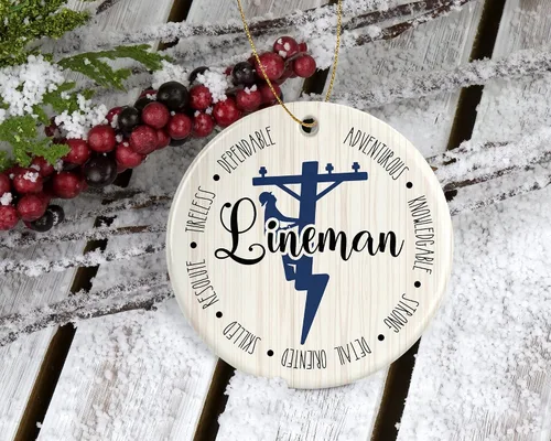 Miniatura 2 de Adorno de Lineman – Regalo para Liniero – Técnico de Powerline o Electricista – Dije de coche – Adorno Liniero Idea de regalo impresa en ambos lados