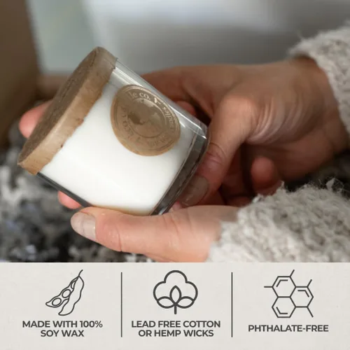 Miniatura 3 de Eco Candle Co. Vela Reciclada, Gardenia y Guayaba, 6 oz. – Aromas de Gardenia, Jazmín, Guayaba y Verdes Tropicales – 100% Cera de Soja, Sin Plomo