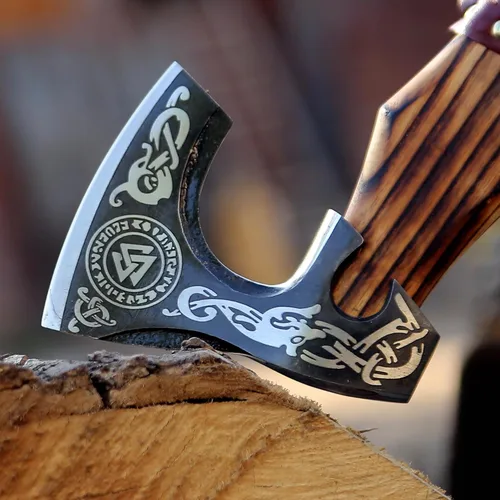 Hacha vikinga decorativa hecha a mano con mango y funda envueltos en cuero, hoja grabada, regalo coleccionable ceremonial para hombres, guerreros,