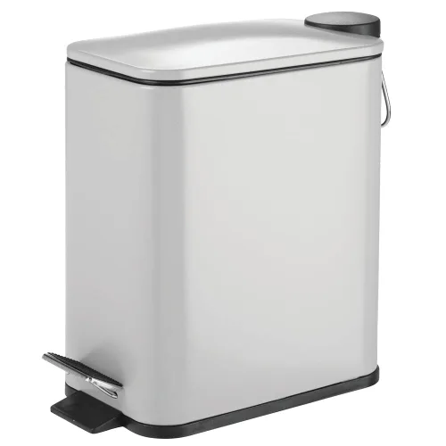 Miniatura 8 de mDesign Cubo de basura rectangular de metal delgado de 1.3 galones con pedal de pie, tapa de cierre fácil, papelera estrecha, contenedor de basura