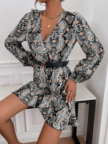 Miniatura 4 de WDIRARA Vestido corto de manga larga de piel de serpiente para mujer