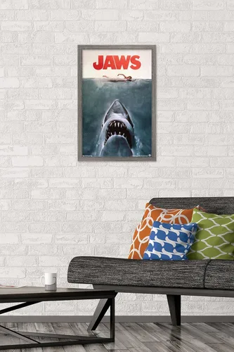 Miniatura 2 de Trends International Jaws - Póster de pared de una hoja, 14.725 x 22.375 pulgadas, versión con marco de madera tipo granero