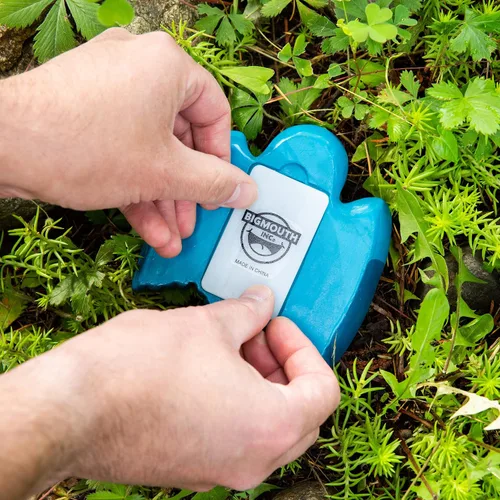 Miniatura 3 de BigMouth Inc Hide-A-Key, ocultador secreto de llaves de jardín, almacenamiento exterior resistente a la intemperie, soporte de repuesto seguro