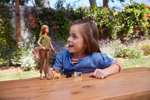 Miniatura 3 de Barbie Muñeca fotoperiodista, morena, inspirada en National Geographic para niños de 3 a 7 años