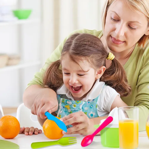Miniatura 5 de Jawbush Juego de 12 cubiertos para niños, utensilios de plástico para niños pequeños, tenedores y cucharas con cuchillos de nailon dentado