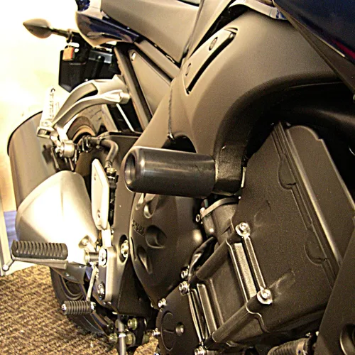 Miniatura 2 de Shogun Yamaha FZ6 FZ 6 2004 2005 2006 2007 2008 2009 2010 Negro Deslizadores de marco sin corte para modelos ABS y no ABS - 750-6319 - Fabricado