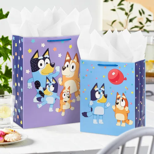 Miniatura 2 de Hallmark Juego de bolsas de regalo de cumpleaños Bluey (2 bolsas: 13 pulgadas grandes y 15 pulgadas extra grandes) para niños, nietos, niños y niñas