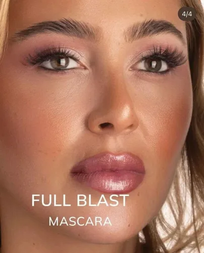 Miniatura 6 de FARMASi Full Blast suaviza e hidrata la máscara de pestañas, maquillaje ultra negro, voluminizante, alargamiento, oliva girasol y cera de Shorea