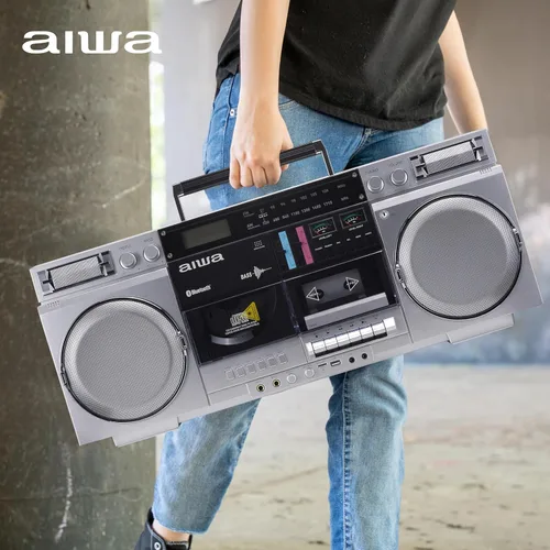 Miniatura 8 de aiwa Reproductor de CD Boombox retro con grabación de cassette, Bluetooth 5.0, radio FM/AM, entradas USB/SD/AUX, medidores VU, pantalla LCD, Plateado