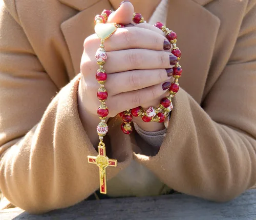 Miniatura 3 de Nazareth Store Saint Benedict 10mm Glass Rosary Beads Catholic Necklace Flowers Mystery Bead Miraculous Medal Locket Cross Prayer Rosarios Catolicos