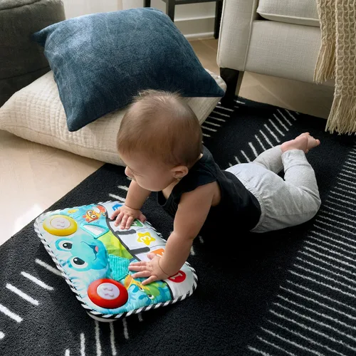 Miniatura 10 de Baby Einstein Ocean Explorers Neptune's Kick & Explore - Almohadilla musical para patadas y juguete para cuna, tapete para el tiempo boca abajo