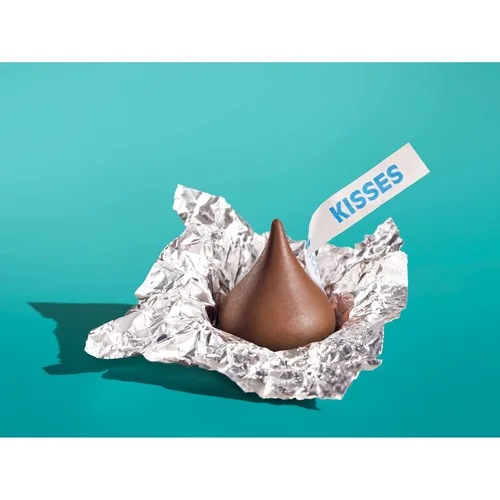 Miniatura 7 de HERSHEY'S KISSES - Bolsa a granel de chocolate con leche, 60 onzas