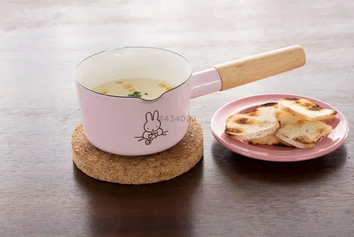Miniatura 6 de Miffy Pastel - Molde para leche (4.7 in), color rosa