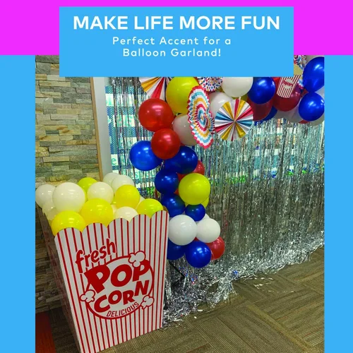 Miniatura 7 de Fun Express Caja de palomitas de maíz 3D de 28 3/4 pulgadas x 37 3/4 pulgadas a rayas rojas y blancas con 12 globos, decoración de cumpleaños