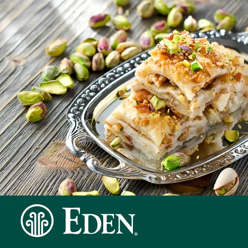 Miniatura 6 de Eden Pistachos orgánicos, sin cáscara, tostados y rociados con sal marina, cultivados en California, 4 onzas