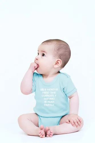 Miniatura 10 de CBTWear Hizo 9 meses de tiempo difícil, sirviendo 18 años de libertad condicional divertido lindo novedad bebé bebé mono de una pieza