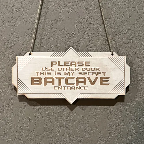 Miniatura 2 de Letrero - Entrada secreta de Batcueva - Letrero de puerta de madera cruda 4x8
