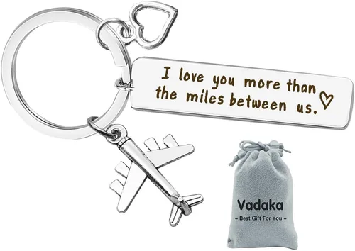 Miniatura 7 de Vadaka Llavero de pareja de larga distancia para novio, novia, con texto en inglés "I Love You More Than The Miles Between Us", joyería