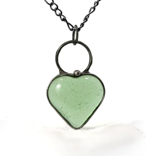Miniatura 15 de Handmade Glass Chunky Heart Necklace