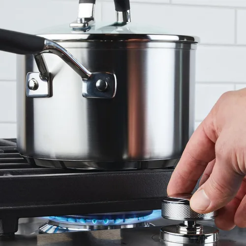 Miniatura 12 de KitchenAid - Sartén de acero inoxidable de inducción con marcas de medición y tapa, 2 cuartos de galón, acero inoxidable cepillado