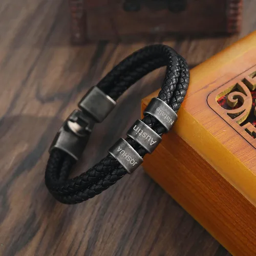 Miniatura 3 de Pulsera personalizada con nombre para hombre, pulsera de cuero personalizada para hombre con 2-5 cuentas vintage grabadas con nombres de familia