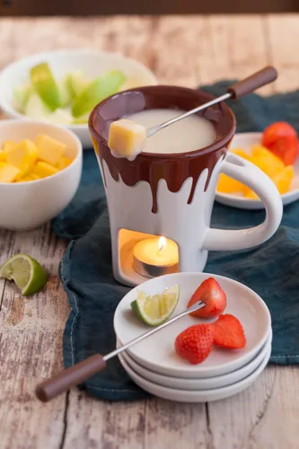 Miniatura 2 de Swissmar F12064 Juego de tazas de fondue de chocolate nostalgia de 4 piezas