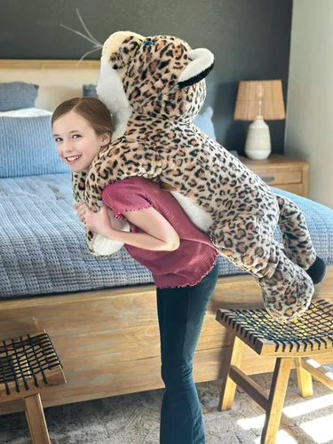 Miniatura 3 de MorisMos Animal de Peluche Gigante Guepardo Almohada de Felpa 4 pies, 47" Juguete de Felpa de Guepardo Extra Grande para Niños y Adultos, Leopardo
