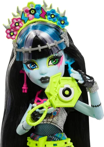 Miniatura 3 de Monster High Muñeca del Festival Monster Fest, Frankie Stein con atuendo glamuroso y accesorios temáticos del festival como bocadillos, póster