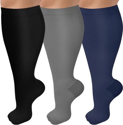 Miniatura 12 de Paquete de 3 calcetines de compresión de talla grande para mujeres y hombres, medias extra anchas de pantorrilla hasta la rodilla para soporte