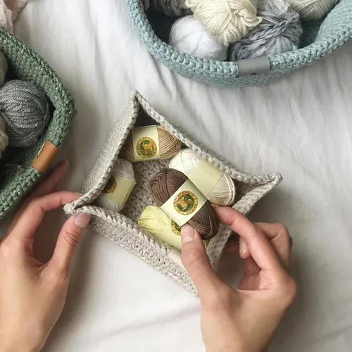 Miniatura 5 de Lion Brand Yarn Paquete de hilo BonBons Brights