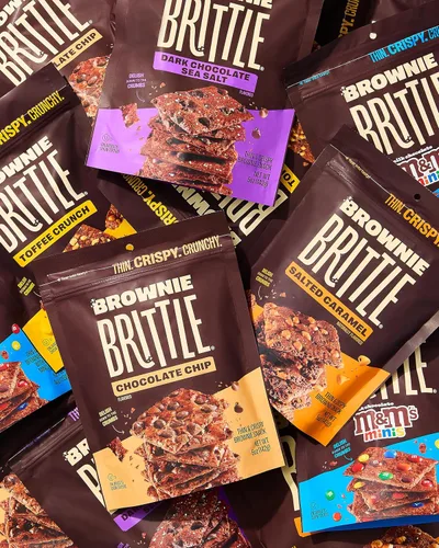 Miniatura 7 de Brownie Brittle – Galletas con virutas de chocolate Blondie delgadas y crujientes (paquete de 6, 5 onzas), deliciosos bocados de brownie gourmet