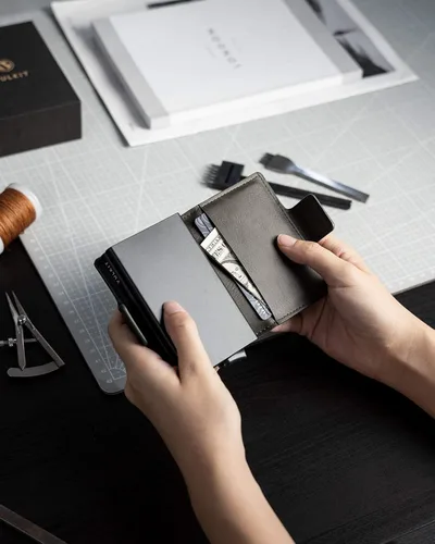 Miniatura 7 de VULKIT Credit Card Holder RFID Blocking Leather Automatic Pop Up Wallet Magnetic Wallet Double Card Case for Men and Women
