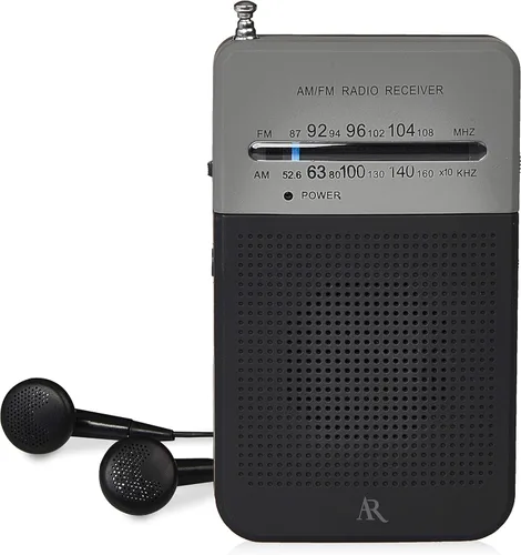 Acoustic Research Radio AM/FM portátil – Acabado de goma negro y gris con clip para cinturón, altavoz integrado y auriculares; funciona con pilas