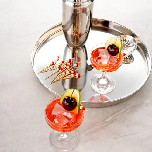 Miniatura 10 de Restaurantware Pinchos de comida de 2.8 pulgadas, 100 palitos de canapé con cuentas, resistentes, desechables, color rojo y crema, púas de madera