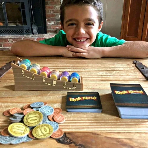 Miniatura 5 de ThinkFun Mystic Market Strategy - Juego de cartas para 2-4 jugadores, edades +10, un emocionante juego rápido, perfecto tanto para familias como