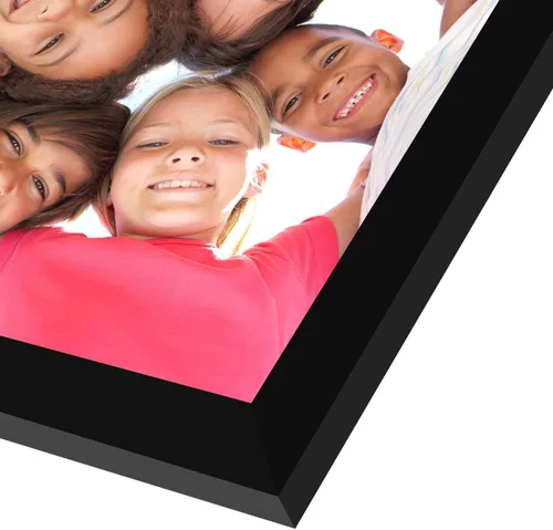 Miniatura 7 de Armazón de fotos con bisagra y frente de vidrio. Fabricado para exhibir dos fotos de 4 x 6 pulgadas, se para de manera vertical en el escritorio