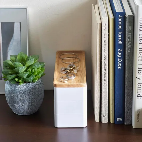 Miniatura 7 de YAMAZAKI Home Rin Reloj Apilable Y Estuche De Accesorios, Joyero Organizador Para Gafas - Plástico + Madera