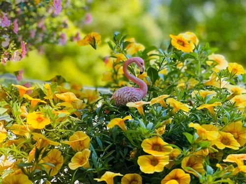 Miniatura 8 de MUAMAX Púas de flamenco en miniatura, paquete de 2 accesorios de jardín de hadas, figuras de flamenco de jardín en miniatura rosa, estacas