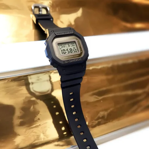 Miniatura 5 de Casio Reloj digital de cuarzo para hombre con correa de resina GMD-S5600-1ER
