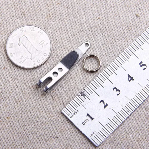 Miniatura 3 de Acxico Mini EDC Gear Pocket Suspensión Clip Percha Herramienta Llavero Llavero, Blanco