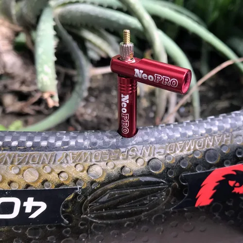 Miniatura 3 de NeoPRO Bike Presta tapa de válvula con kit de función de extracción de núcleo de válvula, cubiertas antipolvo para neumáticos plateado