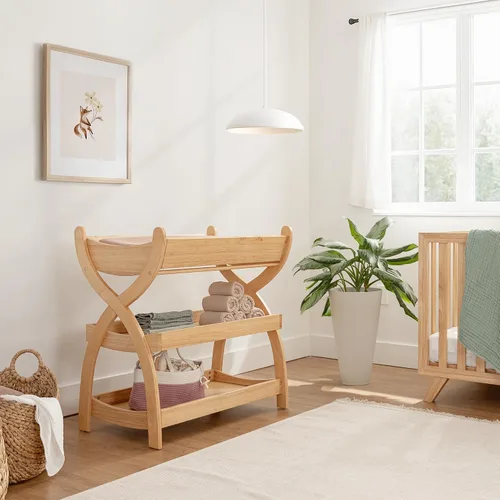 Miniatura 2 de Comfy Cubs Mesa Cambiadora para Bebé - Construcción de Madera Resistente, Mesa de Cambio para Bebé de Aspecto Atemporal con Dos Estantes Abiertos