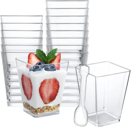 SHOPDAY Vasos de postre de plástico de 5 onzas, paquete de 50 tazas pequeñas de parfait cuadrado transparente con cucharas, mini vasos de plástico