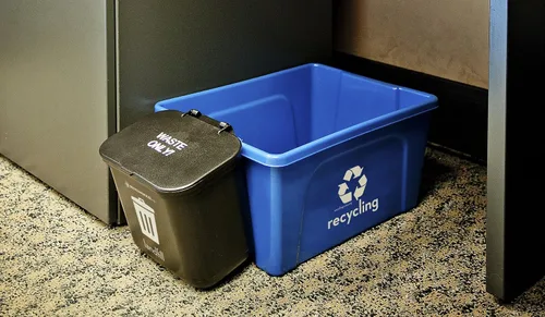 Miniatura 7 de Pequeño contenedor de compost verde para colgar en el contenedor de basura de cocina