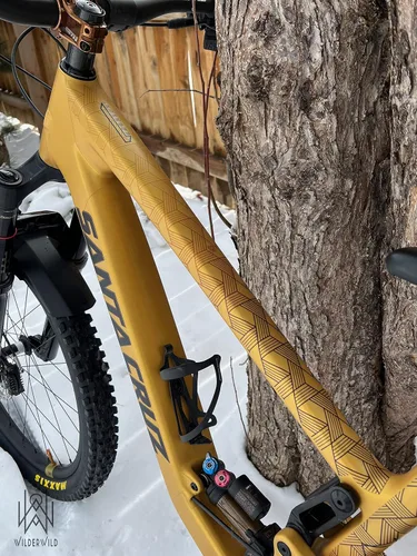 Miniatura 7 de Cinta de Protección para Marco de Bicicleta - Envoltura de Vinilo Transparente de Alto Impacto Incluye Herramienta (4"x72") Protector de Marco
