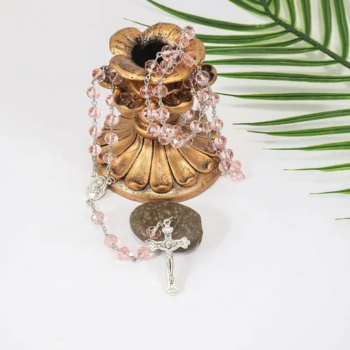 Miniatura 7 de Nazareth Store Rosa claro Cuentas de cristal Rosario Collar católico Medalla del Suelo Santo y Crucifijo Marca Bolsa de terciopelo