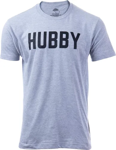 Miniatura 8 de Hubby Funny Dad Joke Groom Humor Matrimonio Aniversario Marido Saying Cute Dude Honeymoon Camiseta para hombre